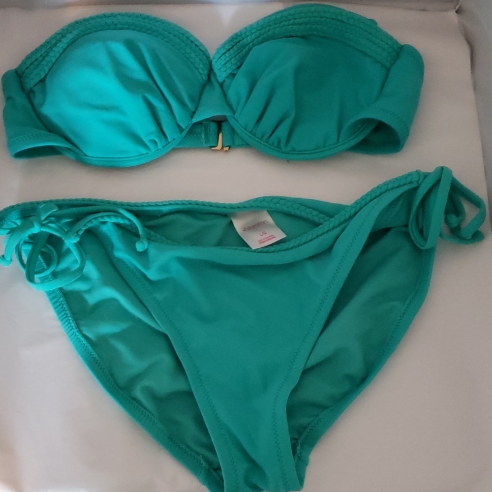 Turquoise bikini